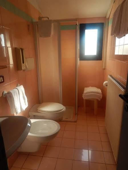 טרוויסו Hotel Aurora מראה חיצוני תמונה